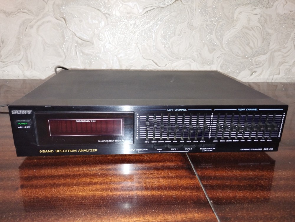 Sony SEQ-910 Graphic Equalizer / 9 Band Spectrum Analyzer
