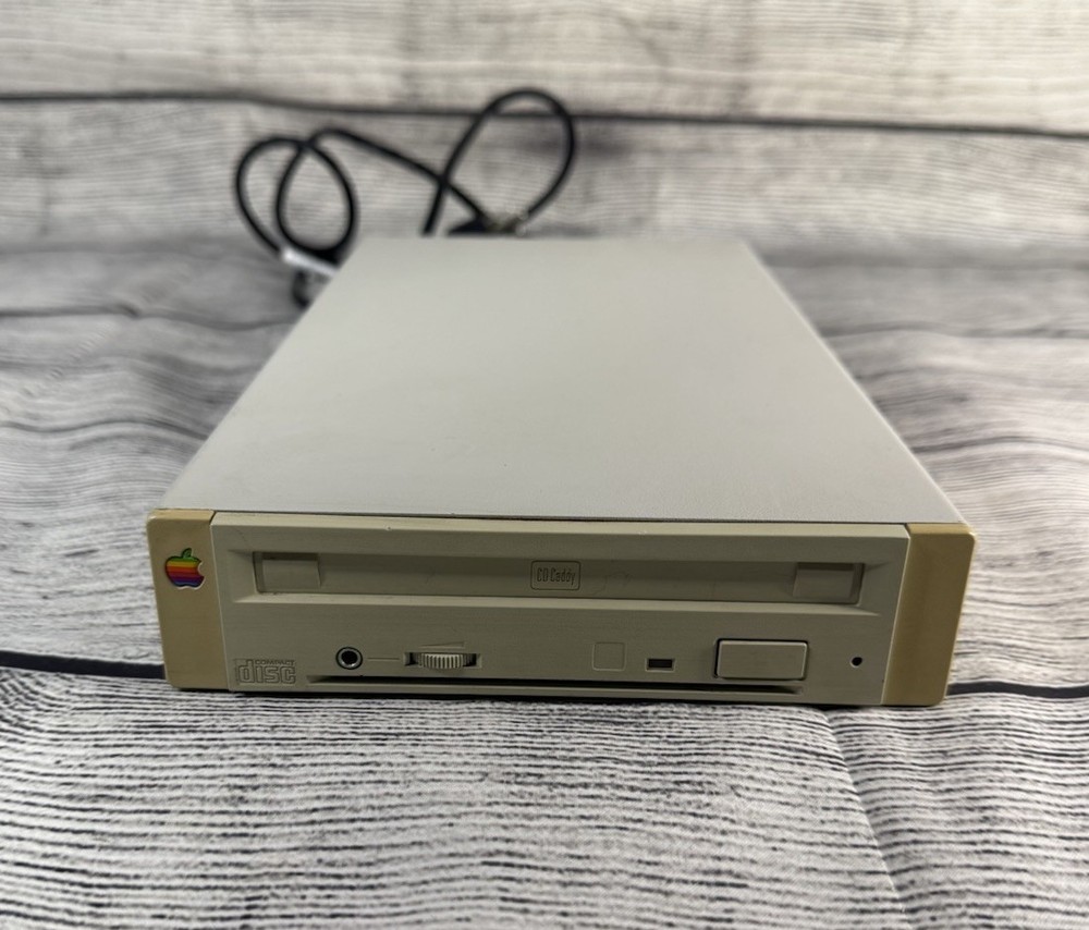 Apple External CD-ROM Apple CD 300 Macintosh  M3023 Powers On