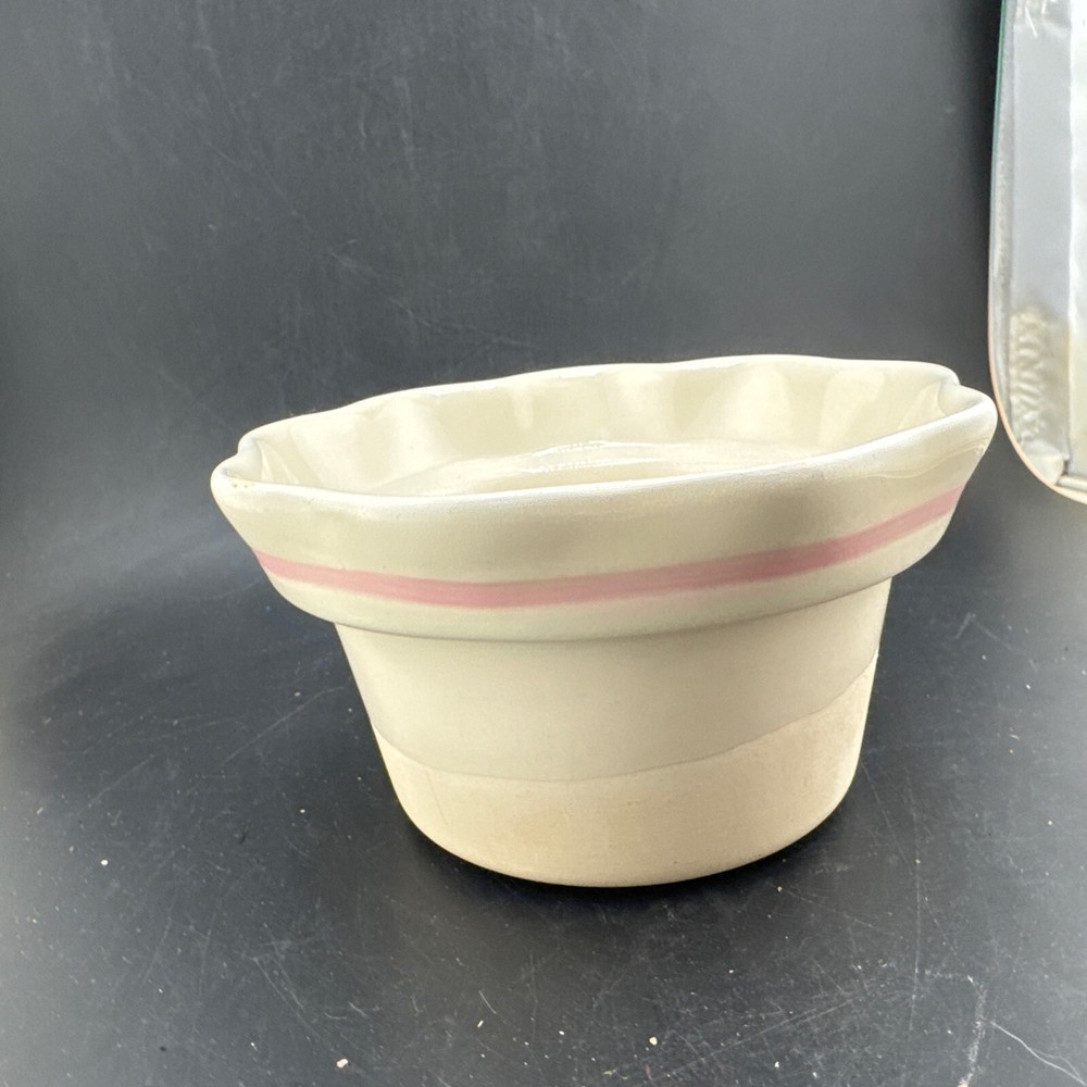 Ceramic Planter 6”wide 3” Tall 📦