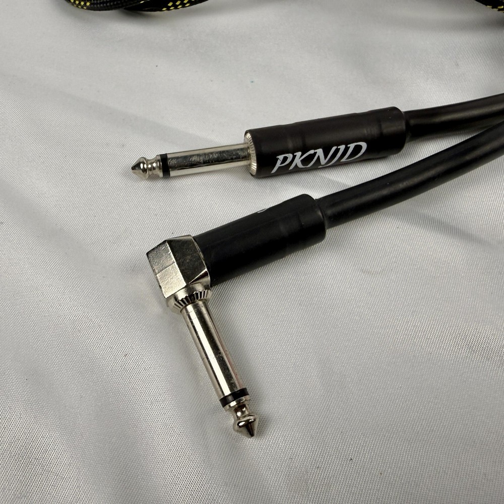 Mooer PE100 Guitar Multi Effects Processor Pedal Digital W/ Adapter Strap Cable