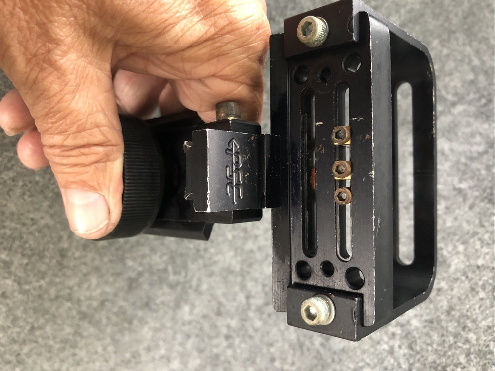 PSE Archery Mongoose Compound Bow Sight, With 3 Pins, Vintage