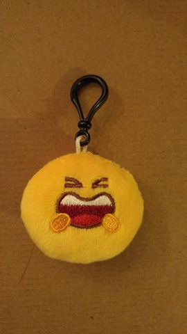 挑选您最喜欢的 Emoji Smiley 钥匙扣/背包夹-