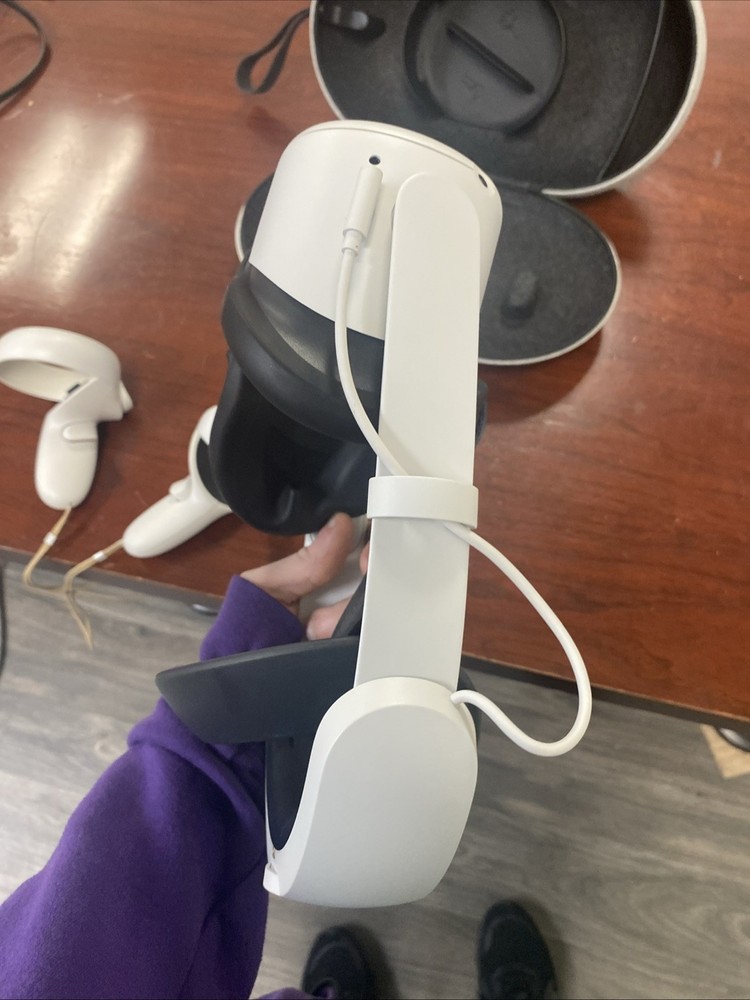 Oculus Quest 2 Bundle