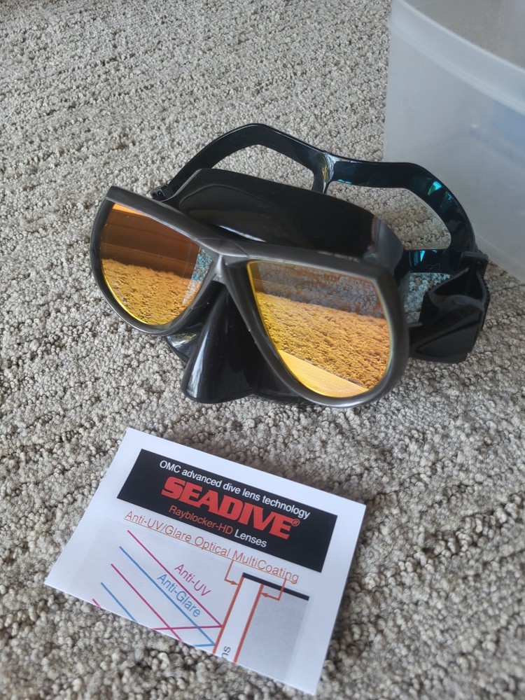 SeaDive SeaDiver Rayblocker-HD Black Silicone Dive Mask with Case