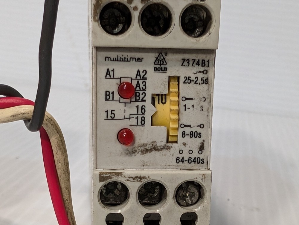 Dold MK7855.81/024 Multi-Function Time Delay Relay, 220VAC, .25SEC-640SEC