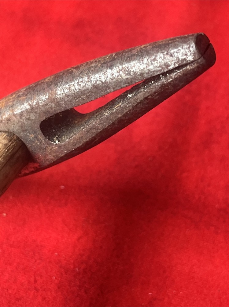 6.5 OZ (UNBRANDED) TACK HAMMER (t54)