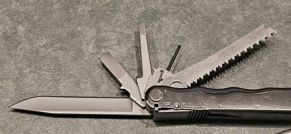 Mint Condition Leatherman Blast Multi-Tool Only - No Pouch - RARE & DISCONTINUED