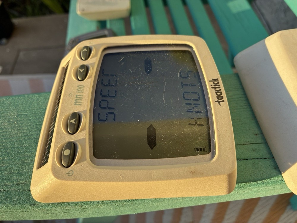 Raymarine TackTick MN100 Single Display Screen Solar Powered