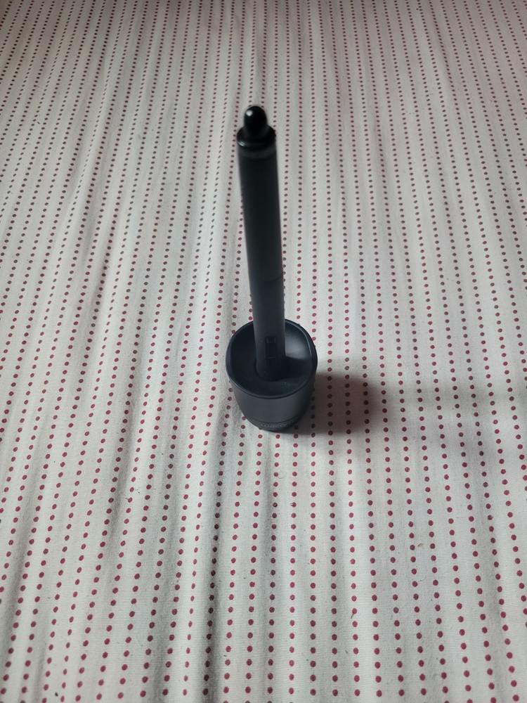 TESTED 2013 Wacom Intuos Pro Medium W/ Pen, Nubs, & Extras (READ DESCRIPTION)