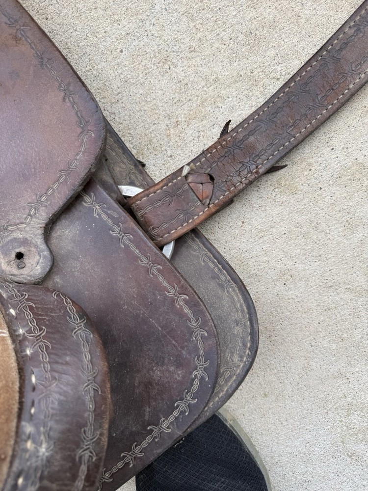 BILLY COOK SADDLE VINTAGE HORSE LEATHER - Unknown size (read Description)