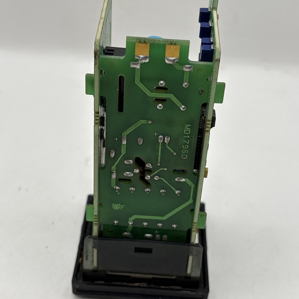 Red Lion Counter Without Back Case