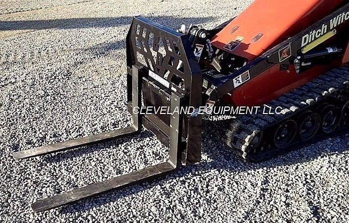 NEW 36" TORO DINGO MINI PALLET FORKS & FRAME ATTACHMENT