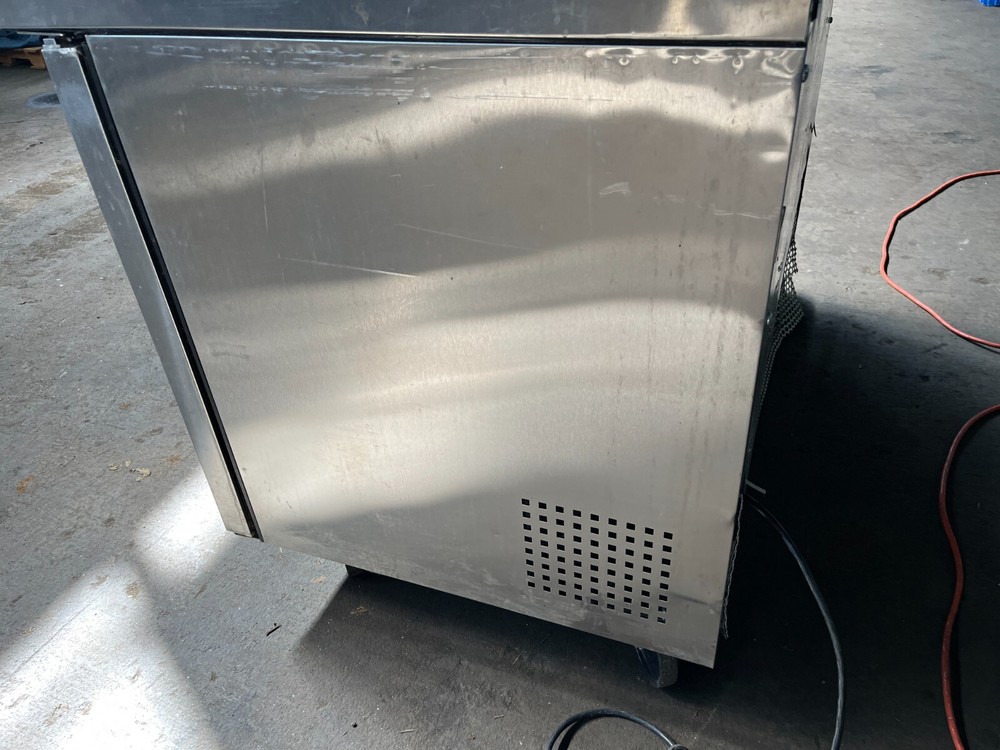 TRUE, Refrigerated Prep Table, TSSU-48-18M-B