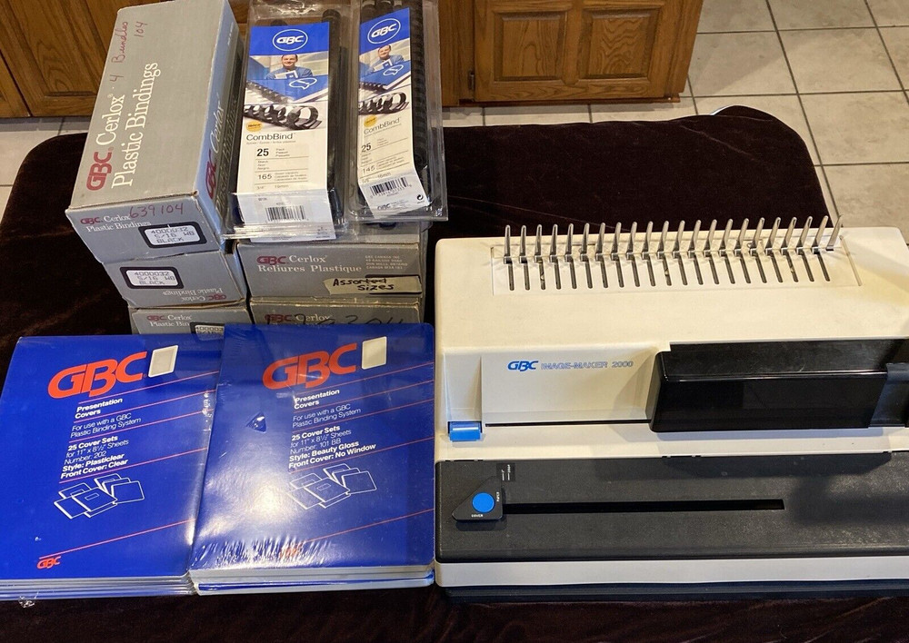 GBC Image-Maker 2000 Comb Binding Machine with 644 Combs + 450 Cover Sheets