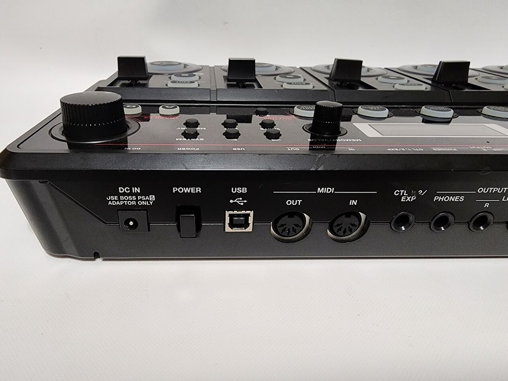 BOSS RC-505 Loop Station table top Multi-Effects Pedal