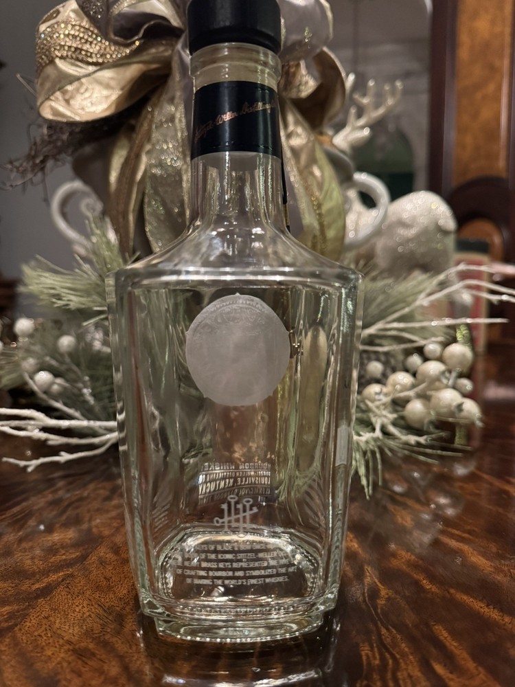 Blade And Bow Empty Whiskey Bottle 750mL With Key #3