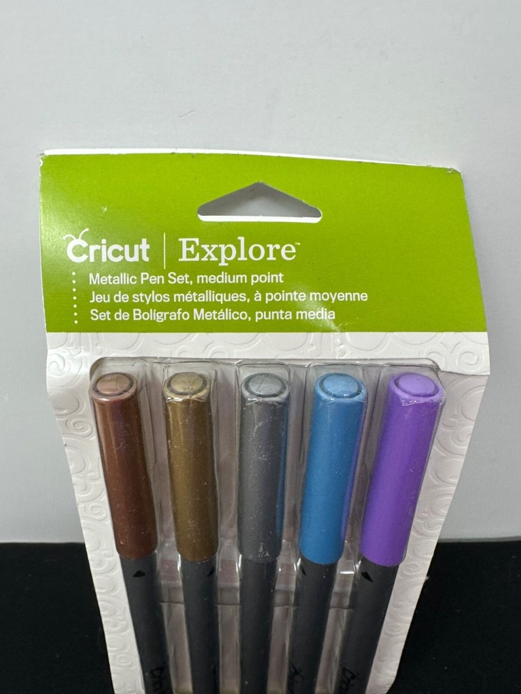 Cricut Explore Metallic Pen Set Medium Point 5 Pack Cricut Machines Package Open
