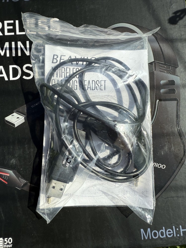 BEAVIIOO 2.4G Wireless Gaming Headset - (HW01)