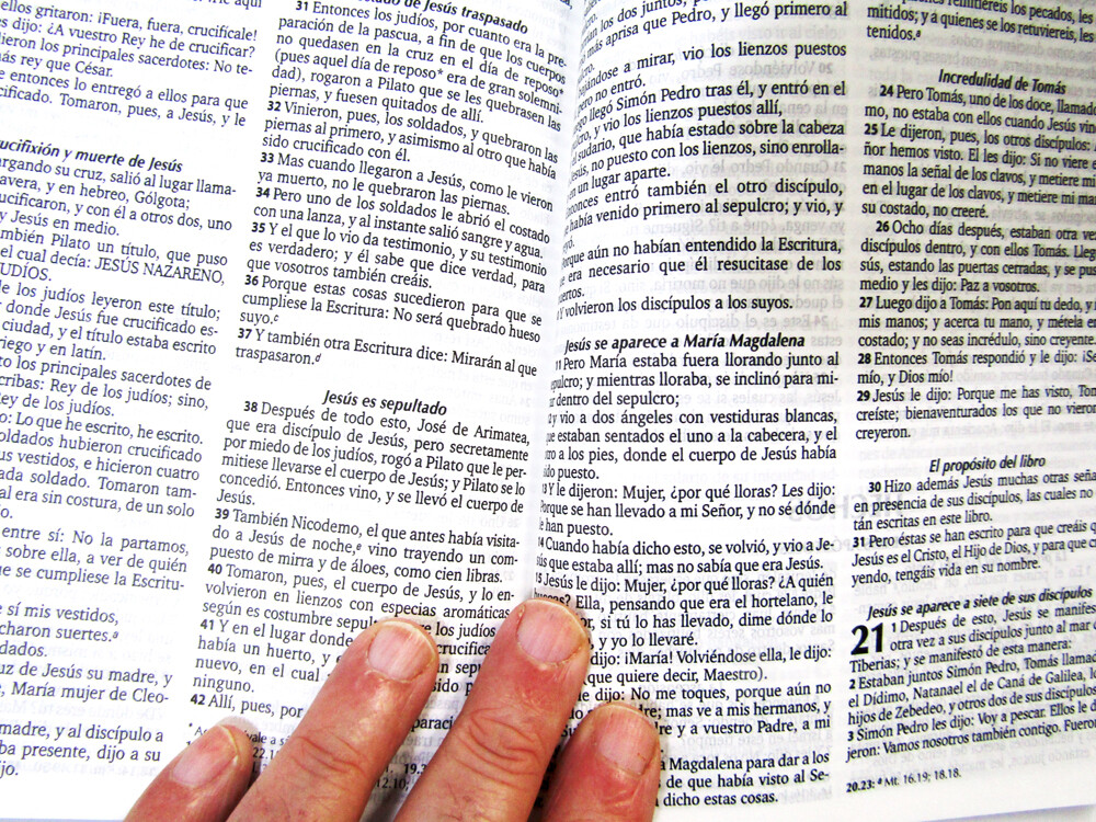 Holy Bible Queen Valera 1960