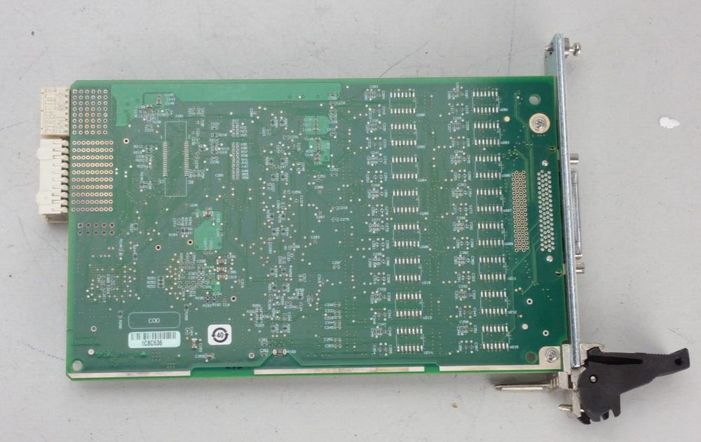 National Instruments NI PXIe-8430/8 Serial Module