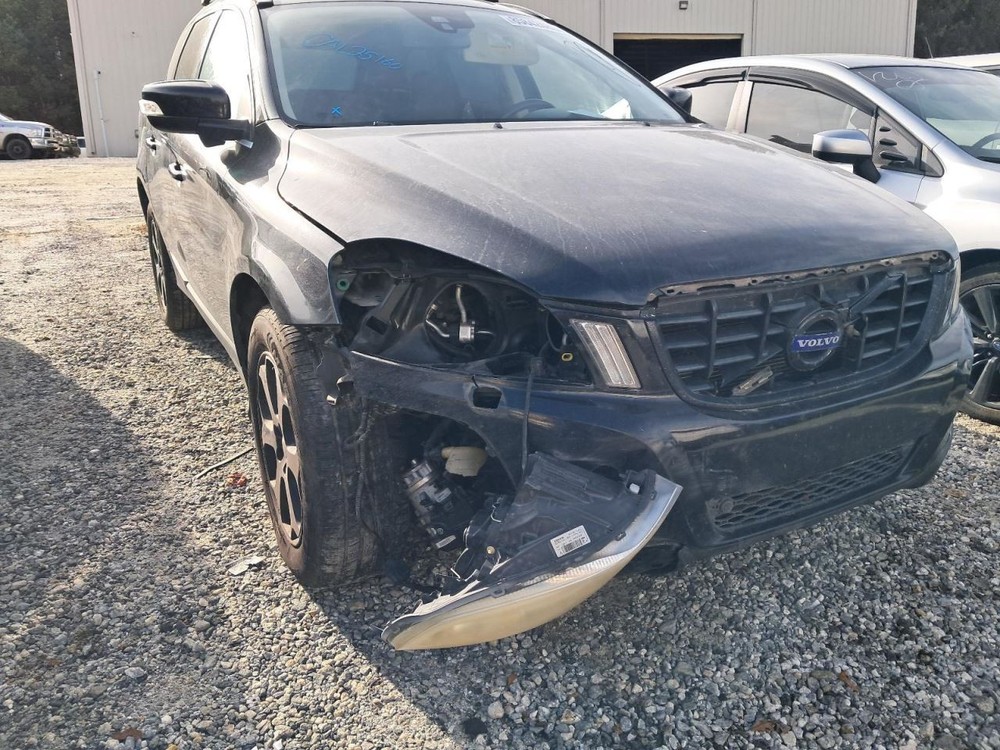 S60       2012 Glove Box 4902412