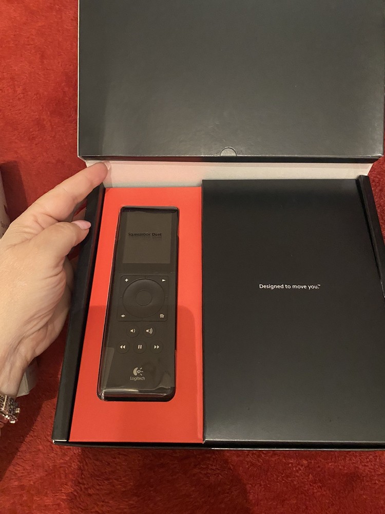 Logitech Music Streaming Squeezebox Duet w/ Remote Network Music System