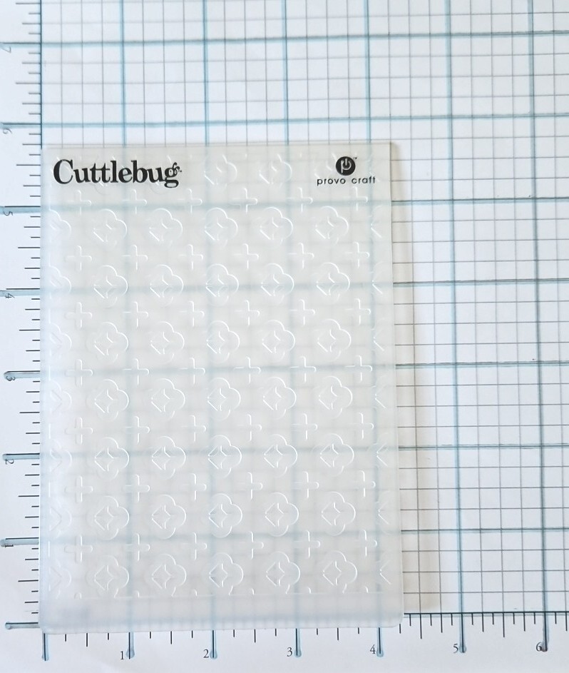 MORROCAN SCREEN Cuttlebug Embossing Folder 4¼"×5¾" Boho Texture Crosses um291