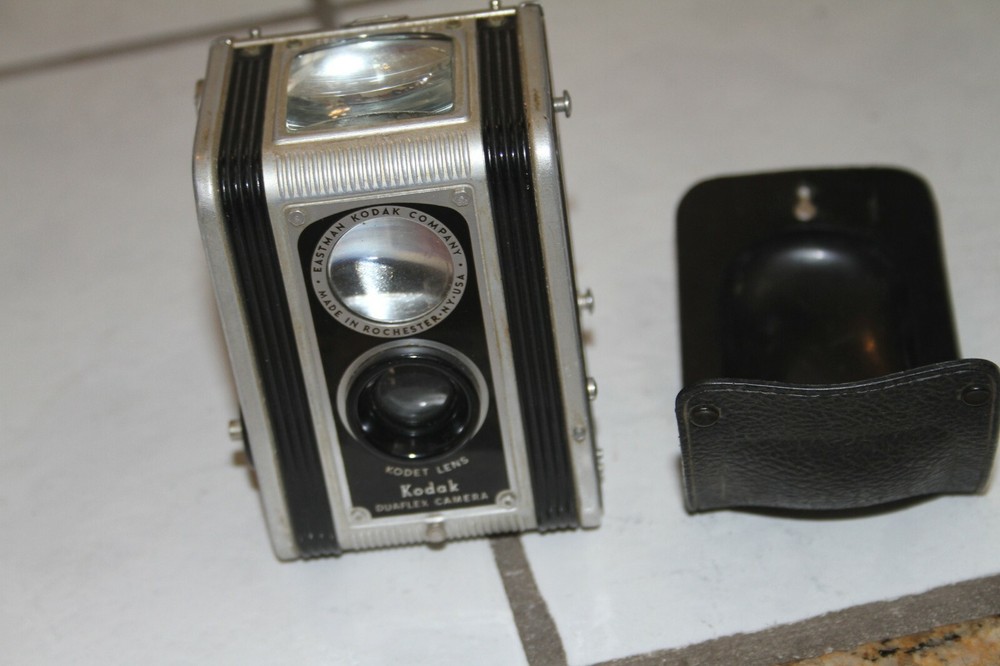Vintage Kodak Duraflex Camera w/ cover