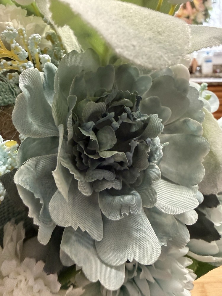 Easter Floral Arrangement – Measures 14 X 14“￼￼