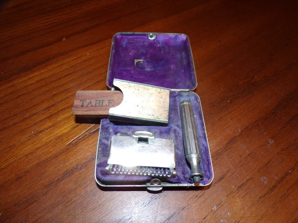VTG Razor in Case