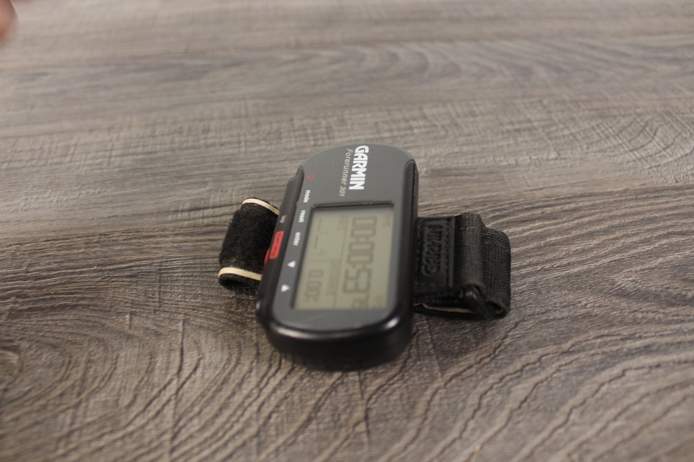 Garmin Forerunner 301 With Wrist Strap Tested - No USB charging cable.