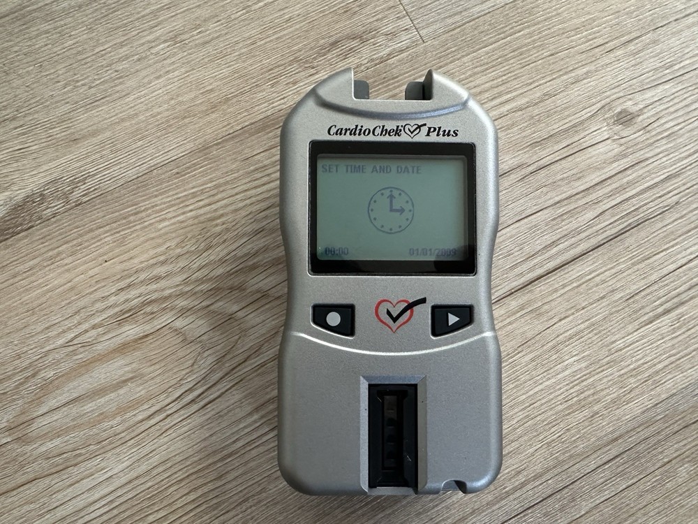 CardioChek Plus Blood Analyzer - Glucose, Cholesterol