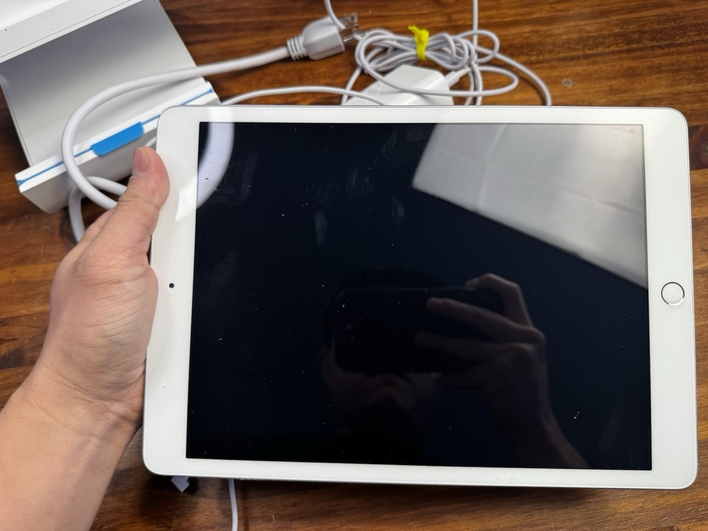 Square POS With iPad And Accessories