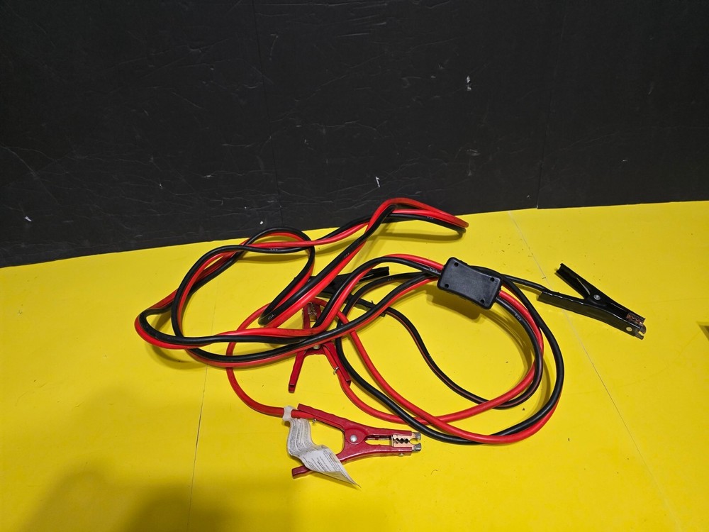 Duralast 16 ft Battery Booster Jumper Cable With Digital Voltmeter