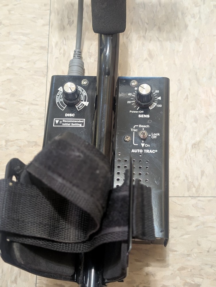 White's Electronics M6 Metal Detector Works Great