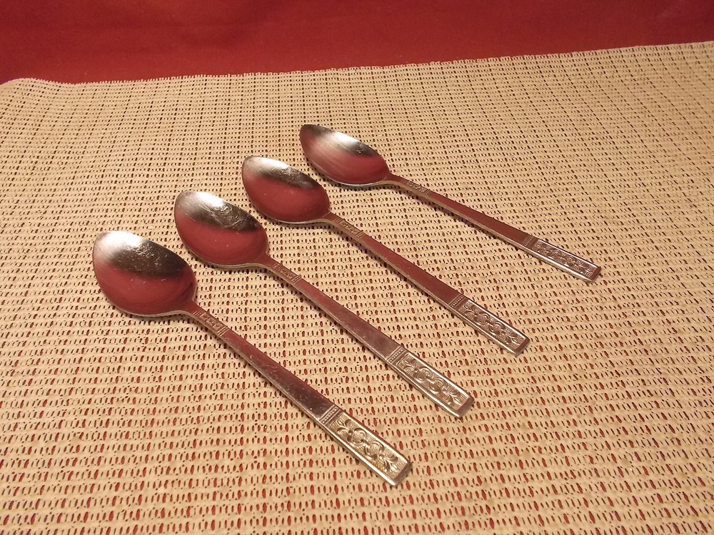 Customcraft Stainless Flatware Set of 4 Teaspoons Textured Designed Handle