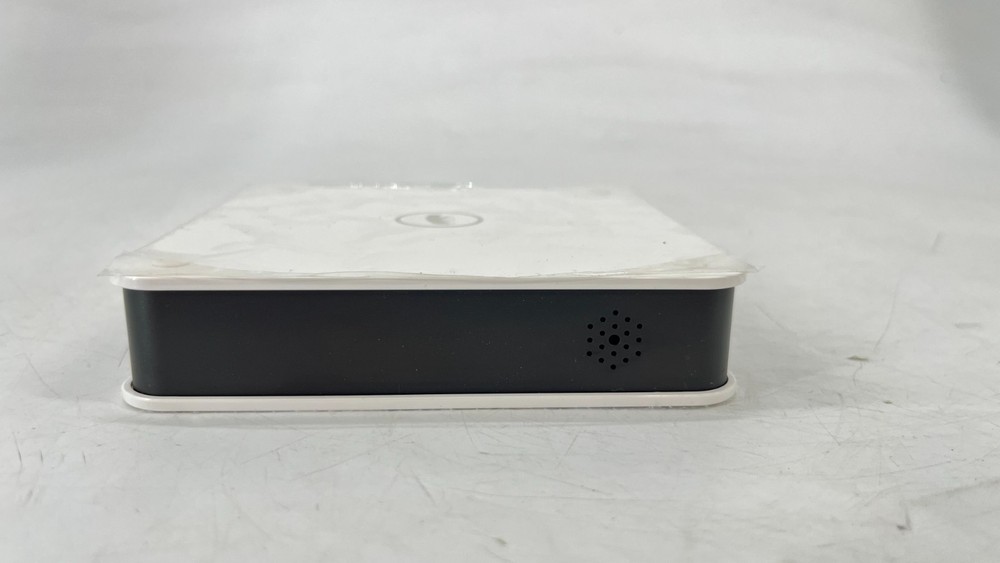 New Open Box SCOUT ALARM SMART WIRELESS HOME SECURITY SYSTEM SCHUB01
