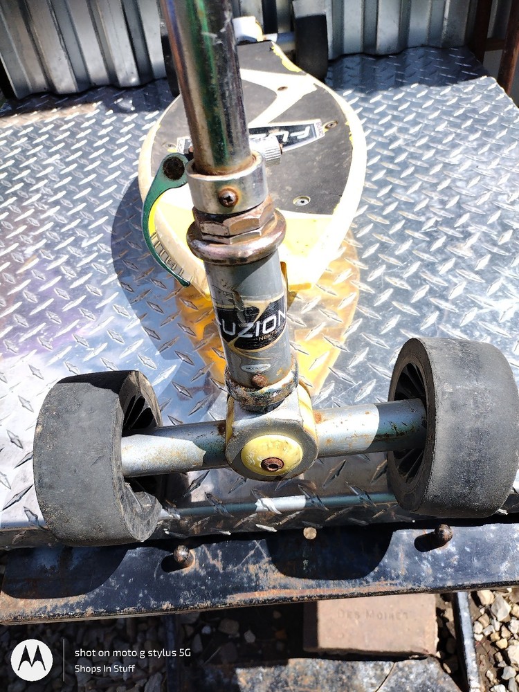 Fusion Asphalt Scooter