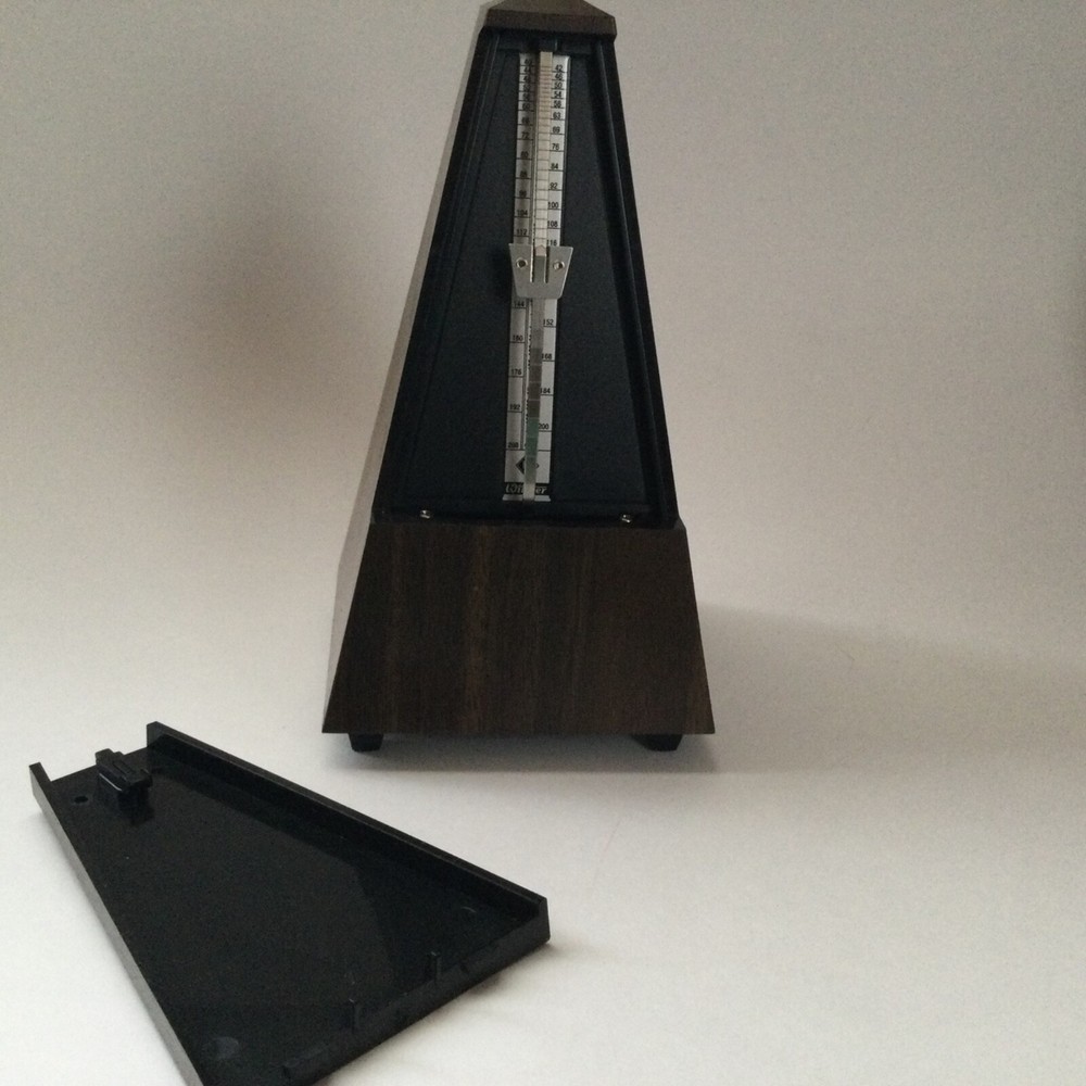 Wittner Metronome German Maezel Plastic Walnut Finish