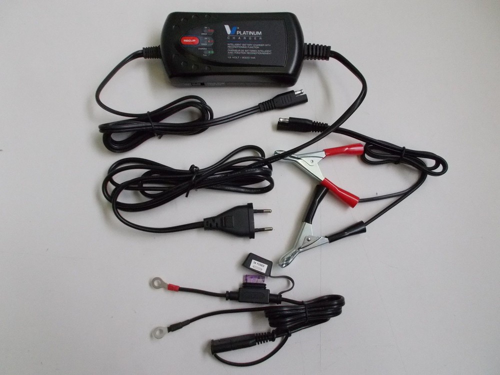 15667 CHARGE MAINTAINER CHARGER 12 VOLT 2000mA UNIVERSAL