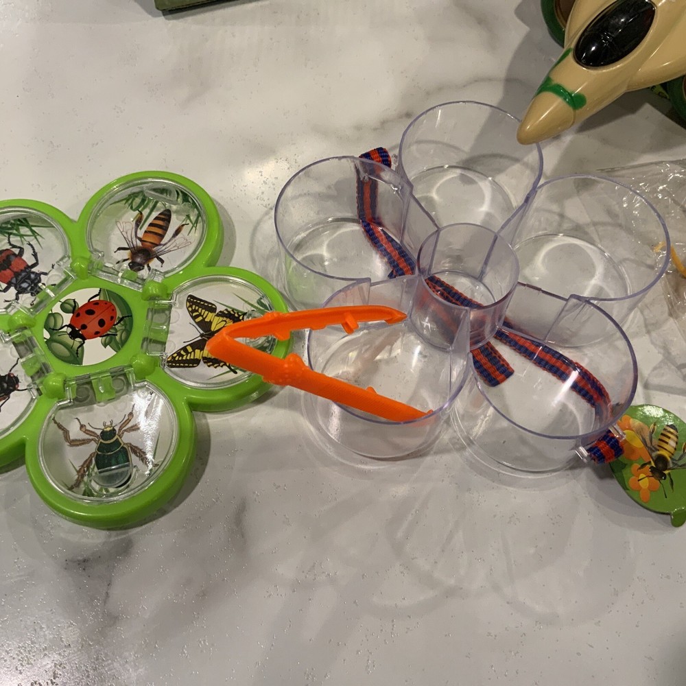 Kids Bug Catcher Kit Binoculars, Magnifying Glasses, Bug Container, Nets, Insect