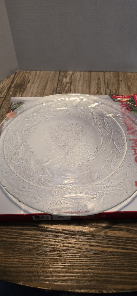 Luminarc Holiday Magic Holly Tree Glass Platter 13"