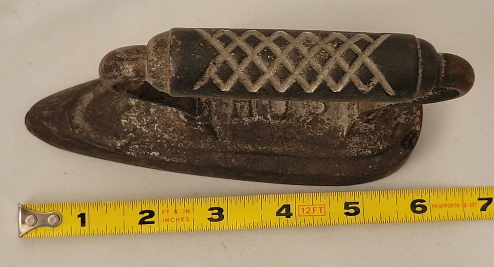 Antique Cast Iron "HUB" Clothes Flat Iron