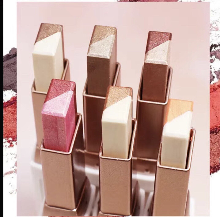 Beautiful two tone eyeshadow NEW