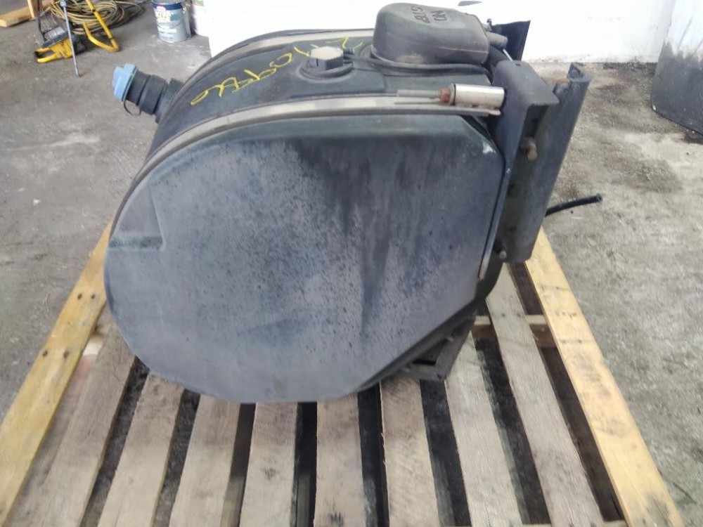 Replaces 2013 PETERBILT 384 DEF TANK , CO