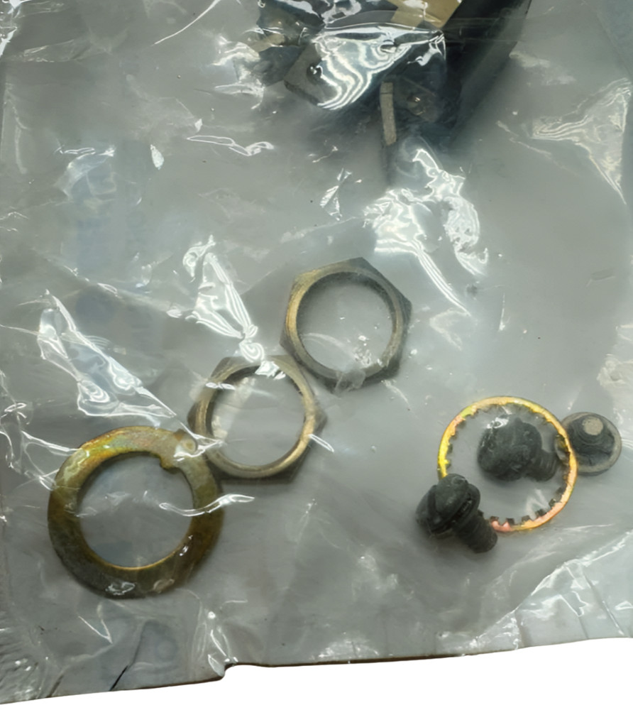 Micro Switch 511TS1-3 Toggle Switch **Free Shipping**