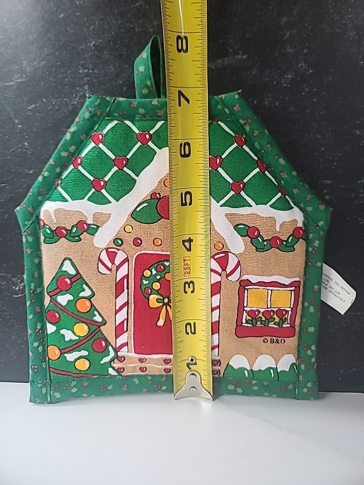 Christmas House Pot Holder
