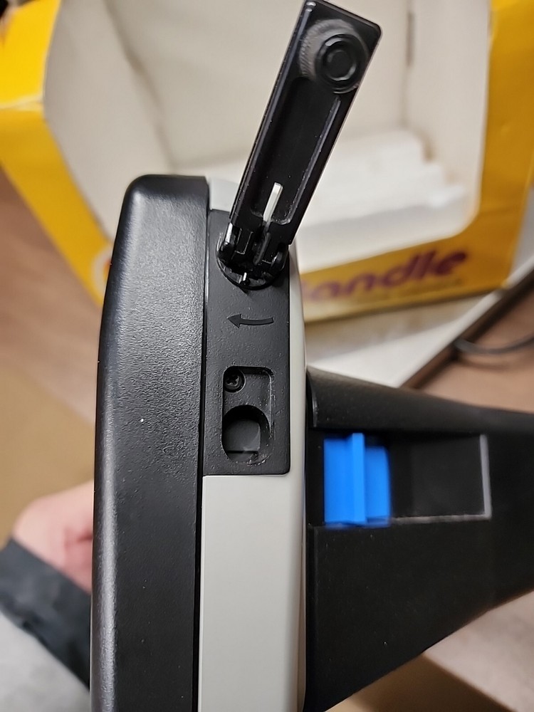 Vintage Kodak " The Handle " Instant Camera NEEDS BATTERY Package DAMAGE