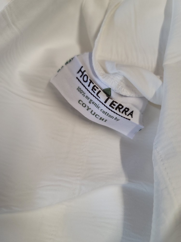 100% Organic cotton By Coyuchi Queen Solid Flat Sheet and 2 pillow cases