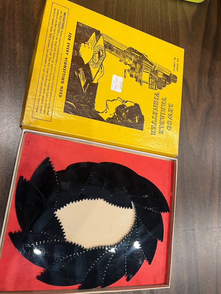 Lewco Variable Darkroom Vignetter